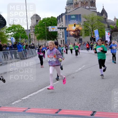 25.04.2026 - Das Zehntel Tim E. http://msf.ph/oto/9571134 25.04.2026 09:05:16 Ziel 1904, 2103, 2112, 2113, 2115, 2368, 2530, 2543, 2640, 2663, 2918, 2935, 2936, 3483, 3487, 3698, 3700, 3922, 3923 meine-sportfotos.de