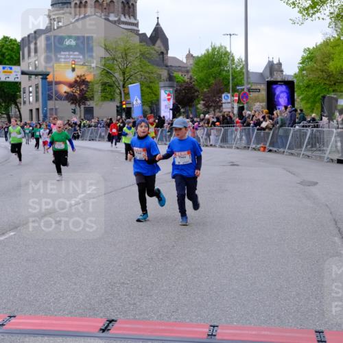 25.04.2026 - Das Zehntel Tim E. http://msf.ph/oto/9571144 25.04.2026 09:05:18 Ziel 1418, 1811, 2103, 2113, 2115, 2368, 2918, 2935, 2936, 3483, 3487, 3698, 3700, 3922, 3923 meine-sportfotos.de