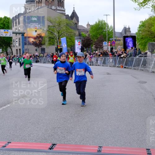 25.04.2026 - Das Zehntel Tim E. http://msf.ph/oto/9571147 25.04.2026 09:05:19 Ziel 1414, 1418, 1811, 1821, 2103, 2113, 2115, 2141, 2144, 2297, 2368, 2918, 2935, 2936, 3483, 3487, 3698, 3700, 3922, 3923 meine-sportfotos.de