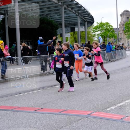 25.04.2026 - Das Zehntel Tim E. http://msf.ph/oto/9571152 25.04.2026 09:05:22 Ziel 1414, 1418, 1811, 1821, 2113, 2115, 2141, 2144, 2297, 2368, 2918, 2935, 2936, 3133, 3148, 3698, 3700, 3922, 3923 meine-sportfotos.de