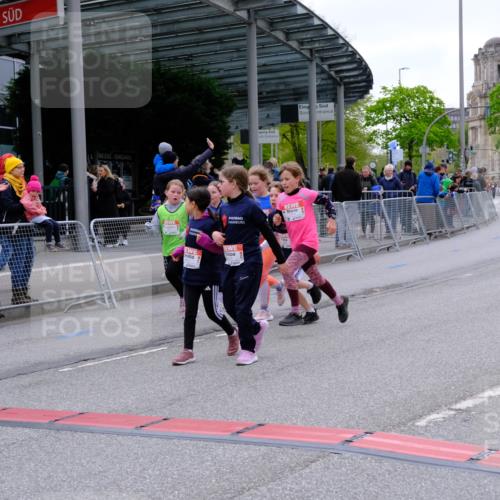 25.04.2026 - Das Zehntel Tim E. http://msf.ph/oto/9571155 25.04.2026 09:05:22 Ziel 1414, 1418, 1811, 1821, 2113, 2115, 2141, 2144, 2297, 2368, 2918, 2935, 2936, 3133, 3148, 3698, 3700, 3922, 3923 meine-sportfotos.de