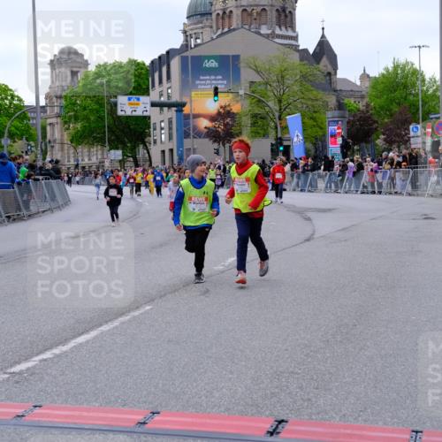 25.04.2026 - Das Zehntel Tim E. http://msf.ph/oto/9571156 25.04.2026 09:05:23 Ziel 1414, 1418, 1811, 1821, 2113, 2115, 2141, 2144, 2297, 2368, 2832, 2918, 2935, 2936, 3133, 3148, 3922, 3923 meine-sportfotos.de