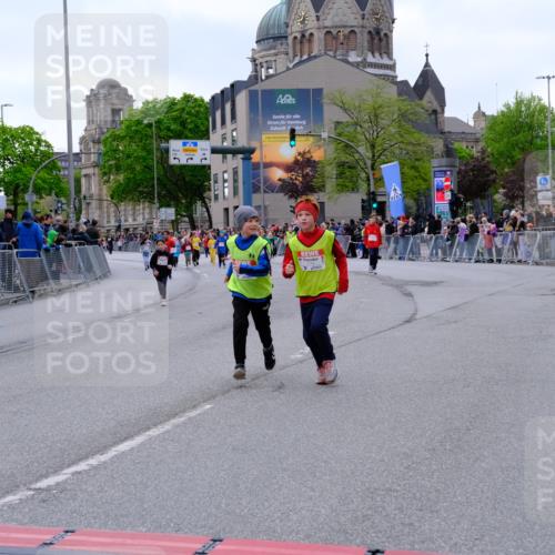 25.04.2026 - Das Zehntel Tim E. http://msf.ph/oto/9571158 25.04.2026 09:05:23 Ziel 1414, 1418, 1811, 1821, 2113, 2115, 2141, 2144, 2297, 2368, 2832, 2918, 2935, 2936, 3133, 3148, 3922, 3923 meine-sportfotos.de