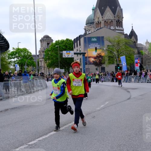25.04.2026 - Das Zehntel Tim E. http://msf.ph/oto/9571161 25.04.2026 09:05:24 Ziel 1414, 1418, 1811, 1821, 2113, 2115, 2141, 2144, 2297, 2368, 2832, 2918, 2935, 2936, 3133, 3148, 3922, 3923 meine-sportfotos.de
