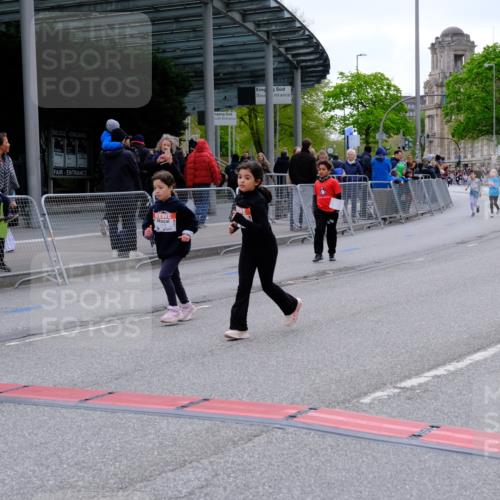 25.04.2026 - Das Zehntel Tim E. http://msf.ph/oto/9571174 25.04.2026 09:05:30 Ziel 1078, 1084, 1414, 1418, 1811, 1821, 2141, 2144, 2297, 2832, 3133, 3148 meine-sportfotos.de