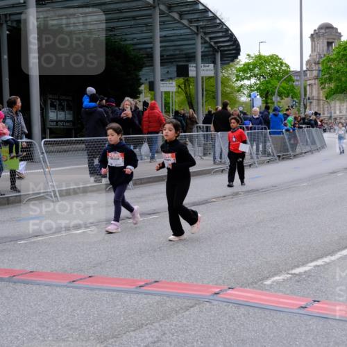 25.04.2026 - Das Zehntel Tim E. http://msf.ph/oto/9571175 25.04.2026 09:05:30 Ziel 1078, 1084, 1414, 1418, 1811, 1821, 2141, 2144, 2297, 2832, 3133, 3148 meine-sportfotos.de