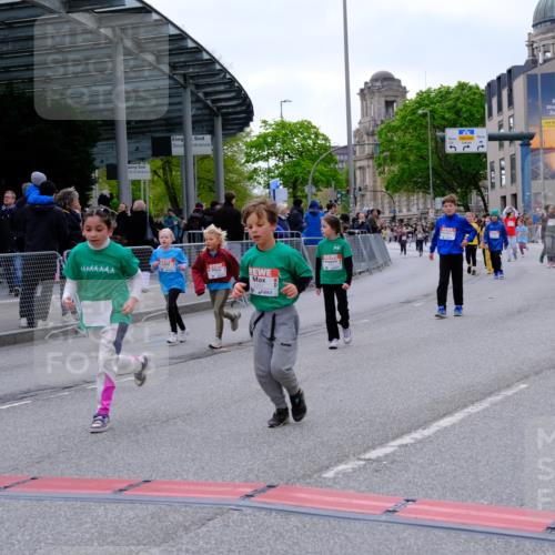 25.04.2026 - Das Zehntel Tim E. http://msf.ph/oto/9571181 25.04.2026 09:05:36 Ziel 1078, 1084, 1952, 2357, 2372, 2555, 3620, 3750, 3780, 3782 meine-sportfotos.de