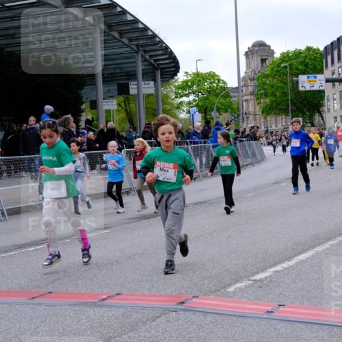 25.04.2026 - Das Zehntel Tim E. http://msf.ph/oto/9571183 25.04.2026 09:05:37 Ziel 1078, 1084, 1952, 2357, 2372, 2555, 3620, 3750, 3780, 3782 meine-sportfotos.de