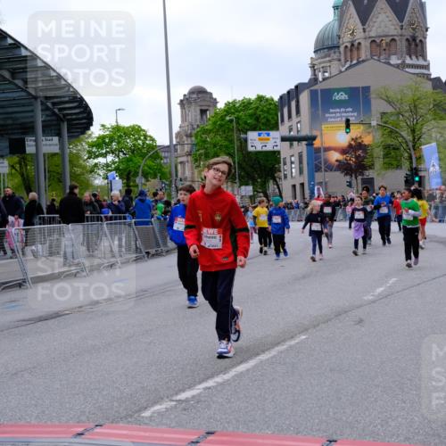 25.04.2026 - Das Zehntel Tim E. http://msf.ph/oto/9571185 25.04.2026 09:05:39 Ziel 1118, 1130, 1659, 1952, 2357, 2372, 2555, 3620, 3750, 3780, 3782 meine-sportfotos.de