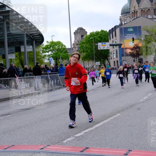 25.04.2026 - Das Zehntel Tim E. http://msf.ph/oto/9571188 25.04.2026 09:05:39 Ziel 1118, 1130, 1659, 1952, 2357, 2372, 2555, 3620, 3750, 3780, 3782 meine-sportfotos.de