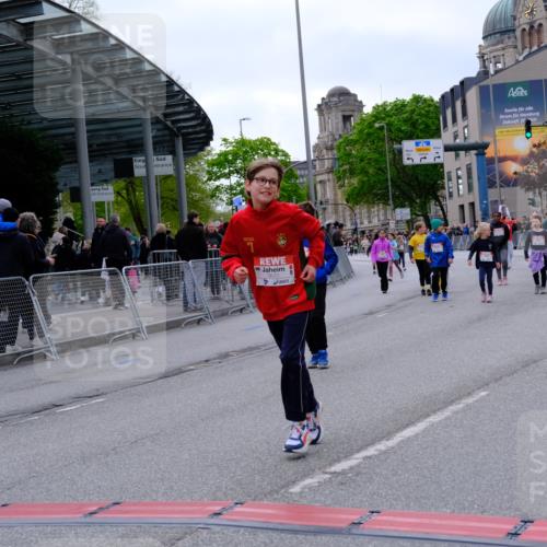 25.04.2026 - Das Zehntel Tim E. http://msf.ph/oto/9571191 25.04.2026 09:05:39 Ziel 1118, 1130, 1659, 1952, 2357, 2372, 2555, 3620, 3750, 3780, 3782 meine-sportfotos.de