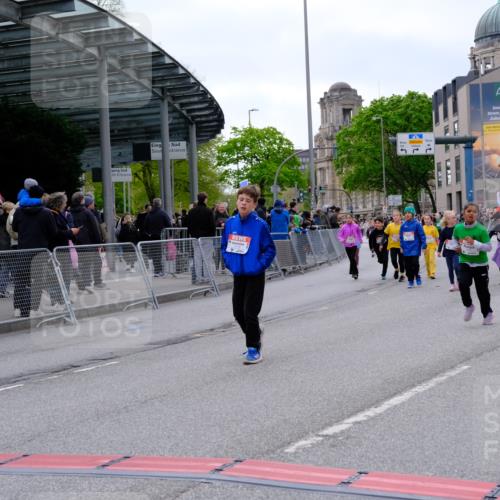 25.04.2026 - Das Zehntel Tim E. http://msf.ph/oto/9571195 25.04.2026 09:05:41 Ziel 1118, 1128, 1130, 1659, 1939, 1949, 1952, 2357, 2372, 2555, 2626, 3240, 3620, 3750, 3780, 3782 meine-sportfotos.de