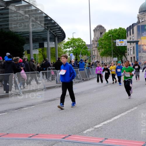 25.04.2026 - Das Zehntel Tim E. http://msf.ph/oto/9571198 25.04.2026 09:05:41 Ziel 1118, 1128, 1130, 1659, 1939, 1949, 1952, 2357, 2372, 2555, 2626, 3240, 3620, 3750, 3780, 3782 meine-sportfotos.de