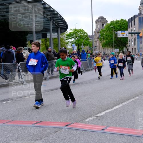 25.04.2026 - Das Zehntel Tim E. http://msf.ph/oto/9571202 25.04.2026 09:05:42 Ziel 1118, 1128, 1130, 1659, 1939, 1949, 1952, 2357, 2372, 2555, 2626, 2687, 3240, 3620, 3750, 3780, 3782 meine-sportfotos.de