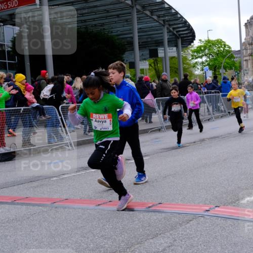 25.04.2026 - Das Zehntel Tim E. http://msf.ph/oto/9571207 25.04.2026 09:05:43 Ziel 1118, 1128, 1130, 1659, 1939, 1949, 1952, 2177, 2357, 2372, 2483, 2555, 2626, 2687, 3240, 3620, 3750, 3780, 3782 meine-sportfotos.de