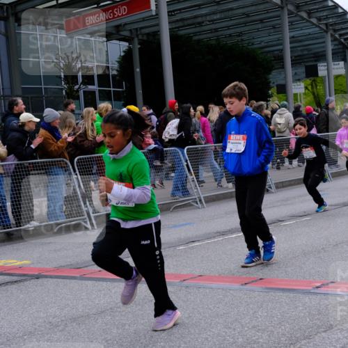 25.04.2026 - Das Zehntel Tim E. http://msf.ph/oto/9571210 25.04.2026 09:05:43 Ziel 1118, 1128, 1130, 1659, 1939, 1949, 1952, 2177, 2357, 2372, 2483, 2555, 2626, 2687, 3240, 3620, 3750, 3780, 3782 meine-sportfotos.de
