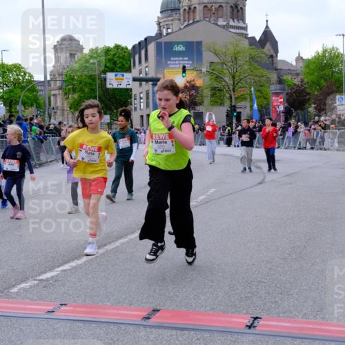 25.04.2026 - Das Zehntel Tim E. http://msf.ph/oto/9571218 25.04.2026 09:05:46 Ziel 1118, 1128, 1130, 1227, 1235, 1659, 1939, 1949, 1952, 2054, 2060, 2177, 2483, 2626, 2687, 3240, 3620, 3750, 3780 meine-sportfotos.de