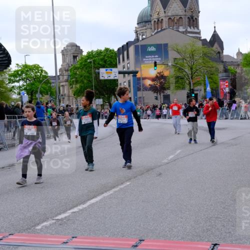 25.04.2026 - Das Zehntel Tim E. http://msf.ph/oto/9571222 25.04.2026 09:05:47 Ziel 1118, 1128, 1130, 1227, 1235, 1659, 1939, 1949, 2054, 2060, 2177, 2483, 2626, 2687, 2924, 2930, 3240, 3620 meine-sportfotos.de