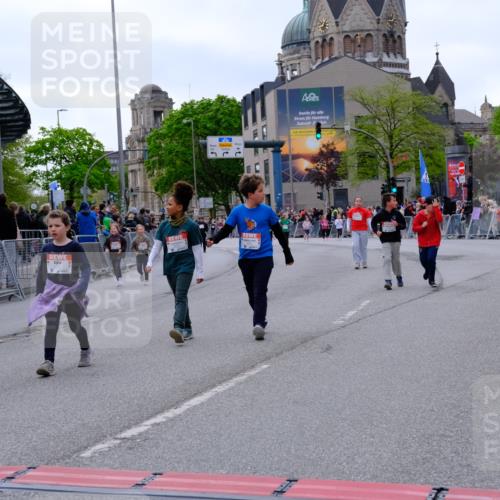 25.04.2026 - Das Zehntel Tim E. http://msf.ph/oto/9571223 25.04.2026 09:05:47 Ziel 1118, 1128, 1130, 1227, 1235, 1659, 1939, 1949, 2054, 2060, 2177, 2483, 2626, 2687, 2924, 2930, 3240, 3620 meine-sportfotos.de