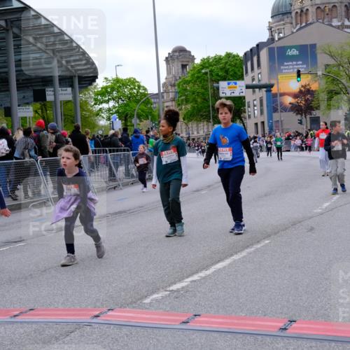 25.04.2026 - Das Zehntel Tim E. http://msf.ph/oto/9571227 25.04.2026 09:05:48 Ziel 1118, 1128, 1130, 1227, 1235, 1659, 1939, 1949, 2054, 2060, 2177, 2483, 2626, 2687, 2924, 2930, 3240, 3771, 3781 meine-sportfotos.de