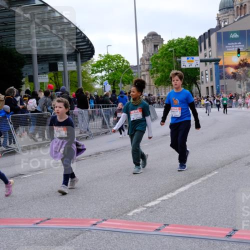 25.04.2026 - Das Zehntel Tim E. http://msf.ph/oto/9571230 25.04.2026 09:05:48 Ziel 1118, 1128, 1130, 1227, 1235, 1659, 1939, 1949, 2054, 2060, 2177, 2483, 2626, 2687, 2924, 2930, 3240, 3771, 3781 meine-sportfotos.de