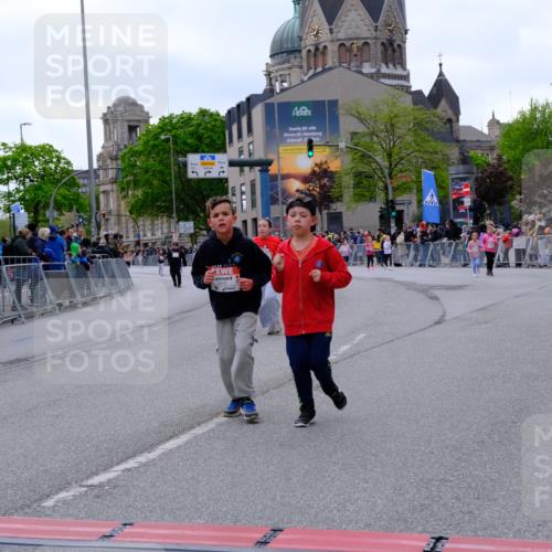 25.04.2026 - Das Zehntel Tim E. http://msf.ph/oto/9571241 25.04.2026 09:05:51 Ziel 1128, 1130, 1227, 1235, 1939, 1949, 2054, 2060, 2177, 2483, 2626, 2677, 2687, 2924, 2930, 3240, 3771, 3781 meine-sportfotos.de