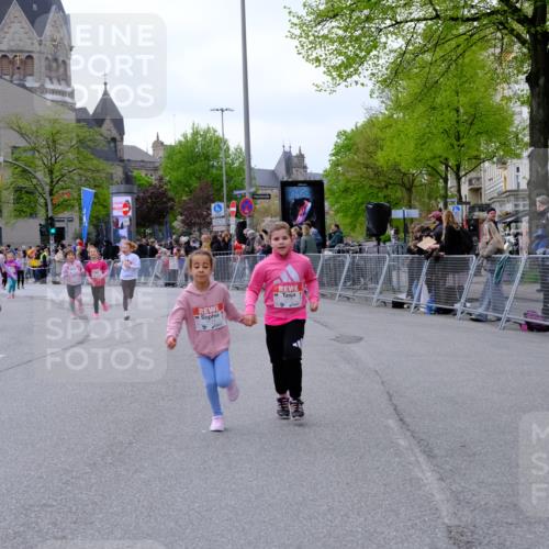 25.04.2026 - Das Zehntel Tim E. http://msf.ph/oto/9571269 25.04.2026 09:06:01 Ziel 1616, 1973, 2677, 2973, 2985, 3753, 3779 meine-sportfotos.de