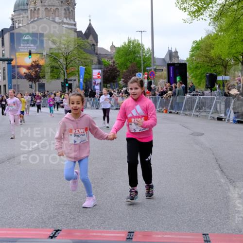 25.04.2026 - Das Zehntel Tim E. http://msf.ph/oto/9571273 25.04.2026 09:06:02 Ziel 1616, 1973, 2677, 2973, 2985, 3732, 3753, 3779 meine-sportfotos.de