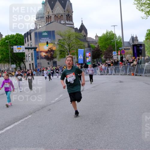 25.04.2026 - Das Zehntel Tim E. http://msf.ph/oto/9571295 25.04.2026 09:06:11 Ziel 1321, 1524, 2180, 2202, 2614, 2973, 2985, 3732, 3735, 3742, 3864, 3934, 3935 meine-sportfotos.de
