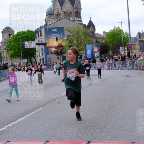 25.04.2026 - Das Zehntel Tim E. http://msf.ph/oto/9571299 25.04.2026 09:06:12 Ziel 1079, 1095, 1321, 1524, 2180, 2202, 2614, 2985, 3732, 3735, 3742, 3864, 3934, 3935 meine-sportfotos.de