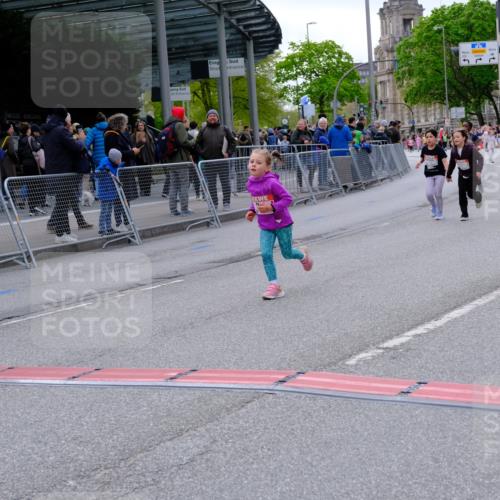 25.04.2026 - Das Zehntel Tim E. http://msf.ph/oto/9571303 25.04.2026 09:06:14 Ziel 1079, 1095, 1321, 1524, 1800, 2180, 2202, 2614, 3732, 3735, 3742, 3864, 3877, 3934, 3935, 3953 meine-sportfotos.de