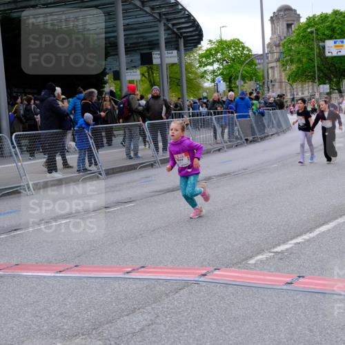 25.04.2026 - Das Zehntel Tim E. http://msf.ph/oto/9571304 25.04.2026 09:06:14 Ziel 1079, 1095, 1321, 1524, 1800, 2180, 2202, 2614, 3732, 3735, 3742, 3864, 3877, 3934, 3935, 3953 meine-sportfotos.de