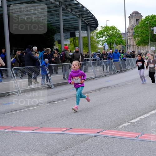 25.04.2026 - Das Zehntel Tim E. http://msf.ph/oto/9571306 25.04.2026 09:06:14 Ziel 1079, 1095, 1321, 1524, 1800, 2180, 2202, 2614, 3732, 3735, 3742, 3864, 3877, 3934, 3935, 3953 meine-sportfotos.de