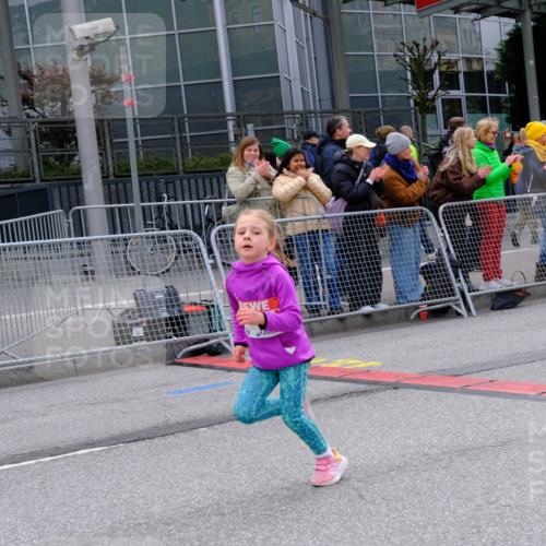 25.04.2026 - Das Zehntel Tim E. http://msf.ph/oto/9571309 25.04.2026 09:06:15 Ziel 1079, 1095, 1321, 1524, 1800, 2180, 2202, 2614, 3735, 3742, 3864, 3877, 3934, 3935, 3953 meine-sportfotos.de