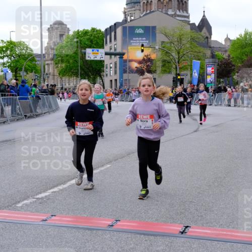 25.04.2026 - Das Zehntel Tim E. http://msf.ph/oto/9571319 25.04.2026 09:06:18 Ziel 1079, 1095, 1321, 1375, 1498, 1800, 2614, 3785, 3791, 3864, 3877, 3934, 3935, 3953 meine-sportfotos.de