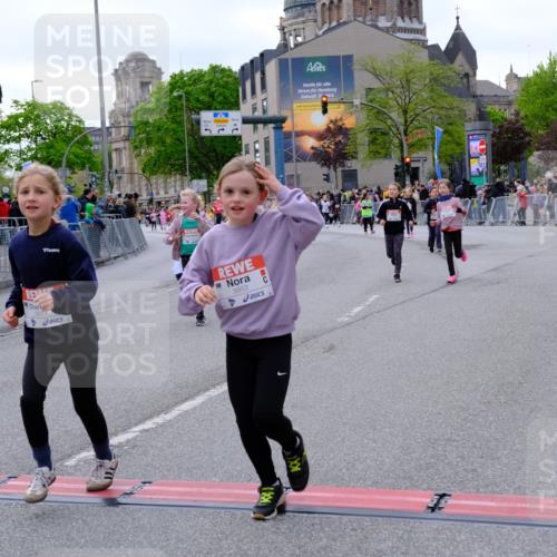 25.04.2026 - Das Zehntel Tim E. http://msf.ph/oto/9571326 25.04.2026 09:06:19 Ziel 1079, 1095, 1321, 1375, 1498, 1800, 2614, 3785, 3791, 3864, 3877, 3934, 3935, 3953 meine-sportfotos.de