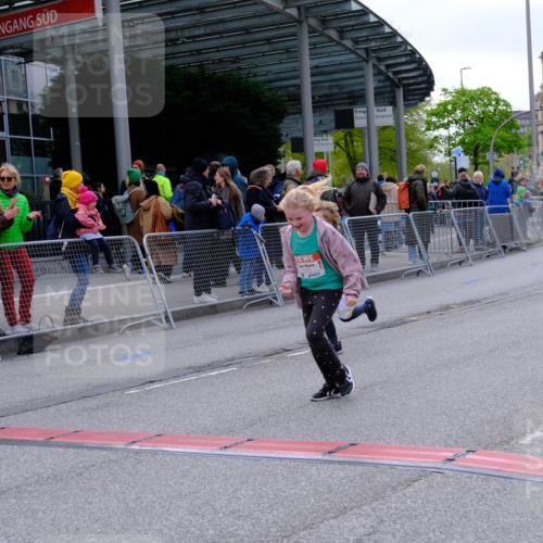 25.04.2026 - Das Zehntel Tim E. http://msf.ph/oto/9571329 25.04.2026 09:06:21 Ziel 1079, 1095, 1375, 1498, 1800, 1806, 3785, 3791, 3864, 3877, 3953 meine-sportfotos.de
