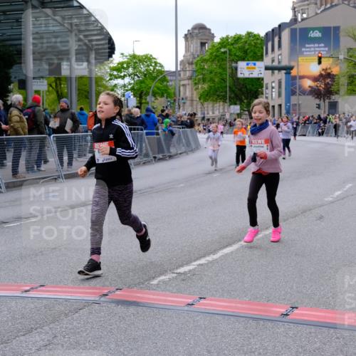 25.04.2026 - Das Zehntel Tim E. http://msf.ph/oto/9571332 25.04.2026 09:06:22 Ziel 1079, 1095, 1375, 1498, 1800, 1806, 3785, 3791, 3877, 3889, 3908, 3953 meine-sportfotos.de