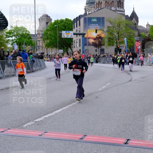 25.04.2026 - Das Zehntel Tim E. http://msf.ph/oto/9571336 25.04.2026 09:06:25 Ziel 1375, 1498, 1800, 1806, 2913, 3785, 3791, 3877, 3889, 3908, 3953 meine-sportfotos.de