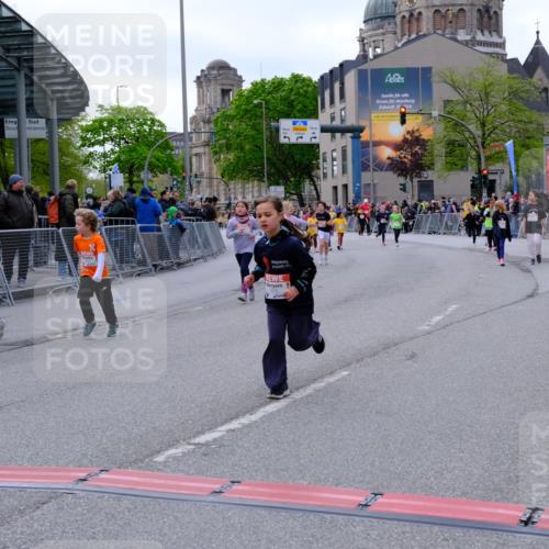 25.04.2026 - Das Zehntel Tim E. http://msf.ph/oto/9571340 25.04.2026 09:06:25 Ziel 1375, 1498, 1800, 1806, 2913, 3785, 3791, 3877, 3889, 3908, 3953 meine-sportfotos.de