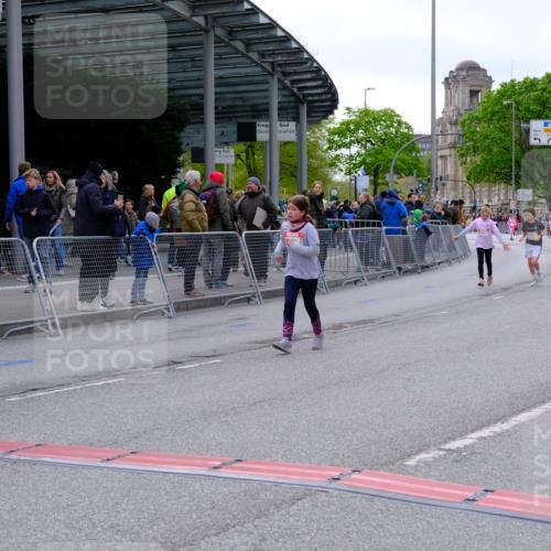 25.04.2026 - Das Zehntel Tim E. http://msf.ph/oto/9571348 25.04.2026 09:06:27 Ziel 1375, 1498, 1806, 2913, 3785, 3791, 3889, 3908 meine-sportfotos.de