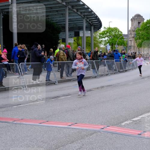 25.04.2026 - Das Zehntel Tim E. http://msf.ph/oto/9571351 25.04.2026 09:06:28 Ziel 1258, 1375, 1498, 1806, 2272, 2287, 2913, 3785, 3791, 3889, 3908 meine-sportfotos.de