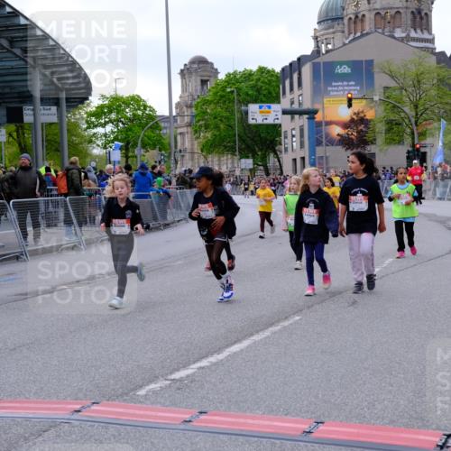 25.04.2026 - Das Zehntel Tim E. http://msf.ph/oto/9571367 25.04.2026 09:06:35 Ziel 1077, 1087, 1243, 1245, 1258, 1272, 1347, 2272, 2287, 2757, 2913, 3761, 3775 meine-sportfotos.de