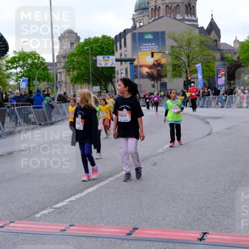 25.04.2026 - Das Zehntel Tim E. http://msf.ph/oto/9571374 25.04.2026 09:06:37 Ziel 1077, 1087, 1243, 1245, 1258, 1272, 1347, 1954, 1976, 1977, 2272, 2287, 2757, 3129, 3761, 3775 meine-sportfotos.de