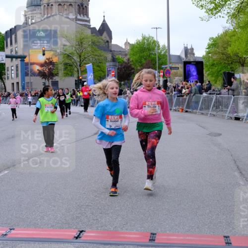 25.04.2026 - Das Zehntel Tim E. http://msf.ph/oto/9571380 25.04.2026 09:06:38 Ziel 1077, 1087, 1243, 1245, 1258, 1272, 1347, 1954, 1976, 1977, 2272, 2287, 2757, 3129, 3761, 3775 meine-sportfotos.de