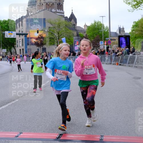 25.04.2026 - Das Zehntel Tim E. http://msf.ph/oto/9571386 25.04.2026 09:06:38 Ziel 1077, 1087, 1243, 1245, 1258, 1272, 1347, 1954, 1976, 1977, 2272, 2287, 2757, 3129, 3761, 3775 meine-sportfotos.de