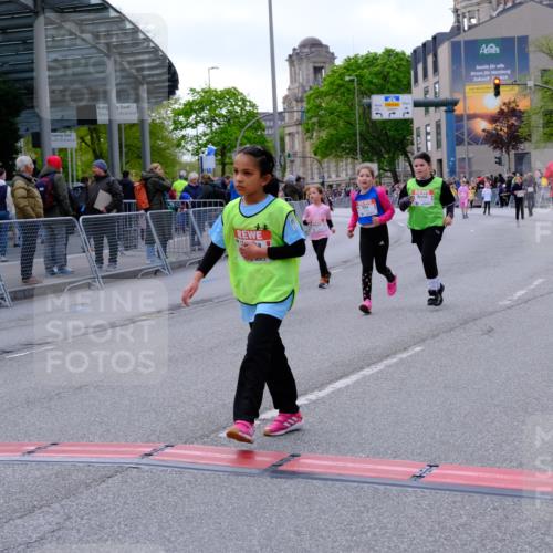 25.04.2026 - Das Zehntel Tim E. http://msf.ph/oto/9571390 25.04.2026 09:06:42 Ziel 1077, 1087, 1243, 1245, 1272, 1347, 1403, 1413, 1442, 1954, 1976, 1977, 2757, 3129, 3761, 3775, 3910 meine-sportfotos.de