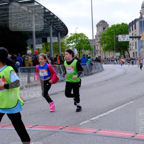 25.04.2026 - Das Zehntel Tim E. http://msf.ph/oto/9571397 25.04.2026 09:06:43 Ziel 1077, 1087, 1243, 1245, 1272, 1347, 1403, 1413, 1442, 1954, 1976, 1977, 2757, 3129, 3761, 3775, 3910 meine-sportfotos.de