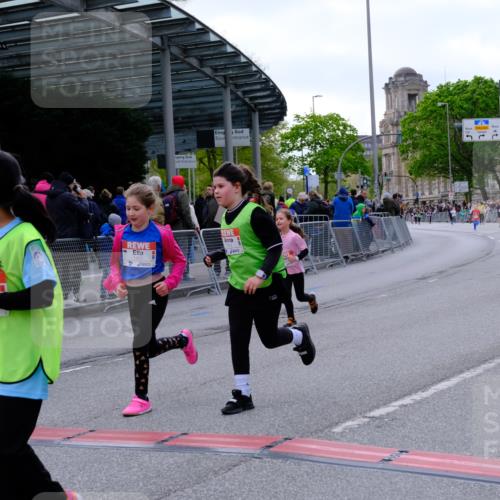 25.04.2026 - Das Zehntel Tim E. http://msf.ph/oto/9571399 25.04.2026 09:06:44 Ziel 1077, 1087, 1272, 1347, 1403, 1413, 1442, 1954, 1976, 1977, 2757, 3129, 3761, 3775, 3910 meine-sportfotos.de