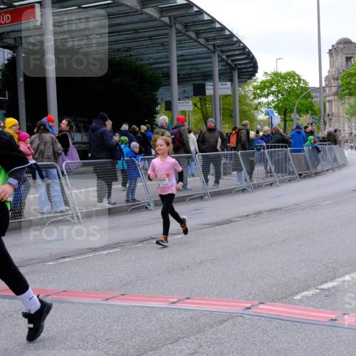 25.04.2026 - Das Zehntel Tim E. http://msf.ph/oto/9571402 25.04.2026 09:06:44 Ziel 1077, 1087, 1272, 1347, 1403, 1413, 1442, 1954, 1976, 1977, 2757, 3129, 3761, 3775, 3910 meine-sportfotos.de